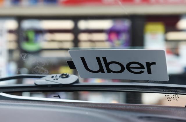 An Uber sticker is seen on driver Margaret Bordelon's car in Lafayette, Louisiana, U.S. February 16, 2020. Picture taken February 16, 2020.   REUTERS/Callaghan O'Hare